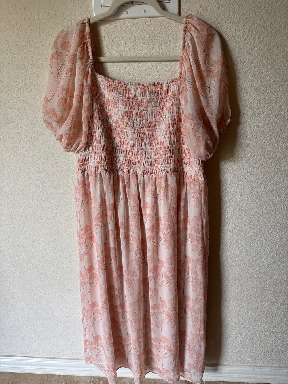 Tommy Hilfiger Blush Pink Floral Puff-Sleeve Midi Dress